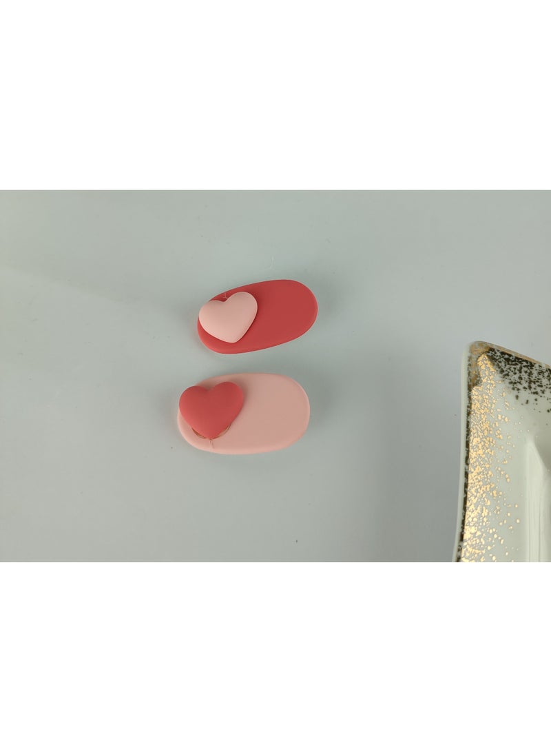 عرض 2 توكة شعر كلبس شكل قلوب أنيقة – تصميم جذاب وثبات مميز - Image 4
